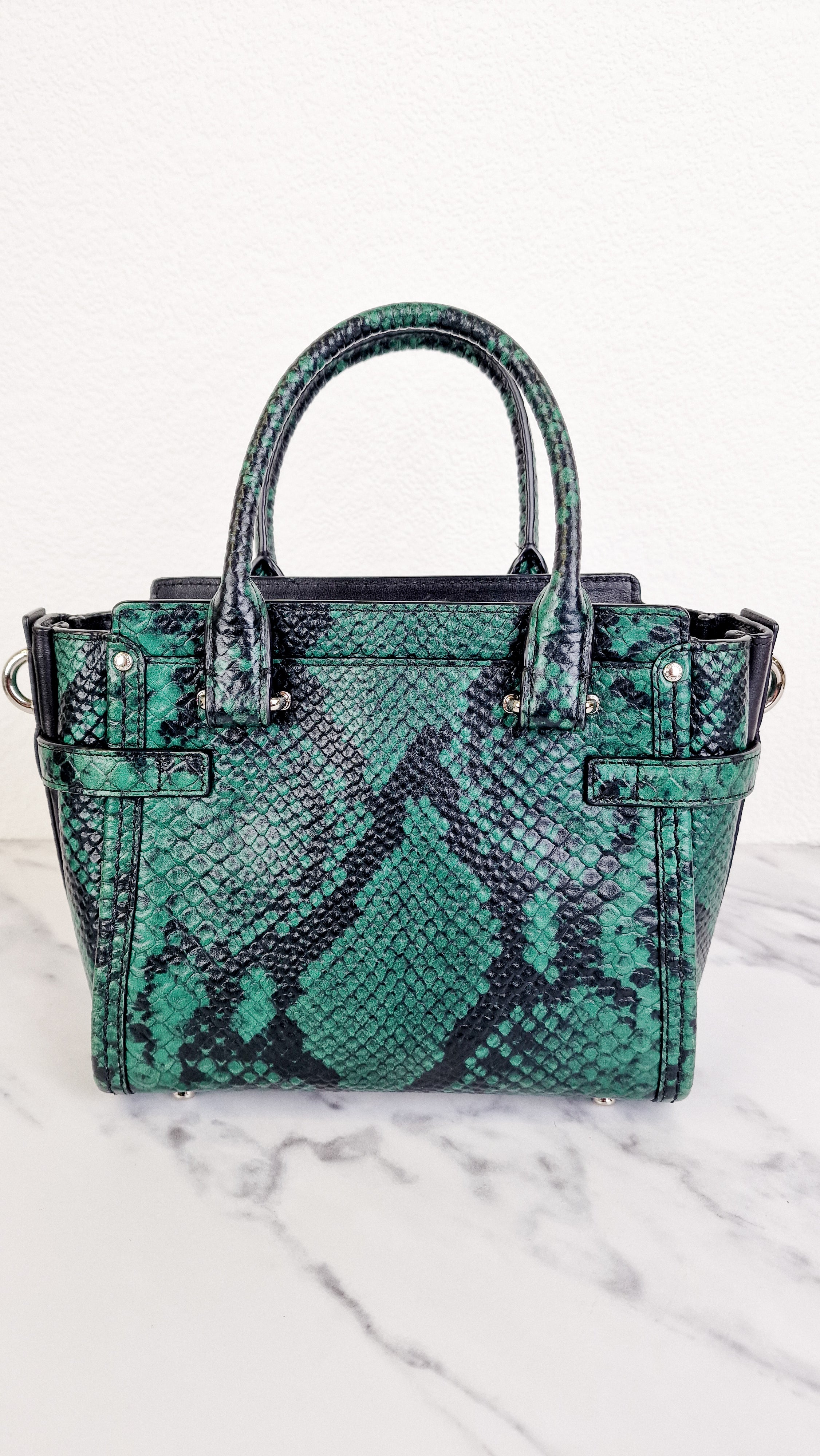 Coach Swagger 21 in Green & Black Snake Print - Handbag Crossbody Bag - Coach 38360 - Image 6