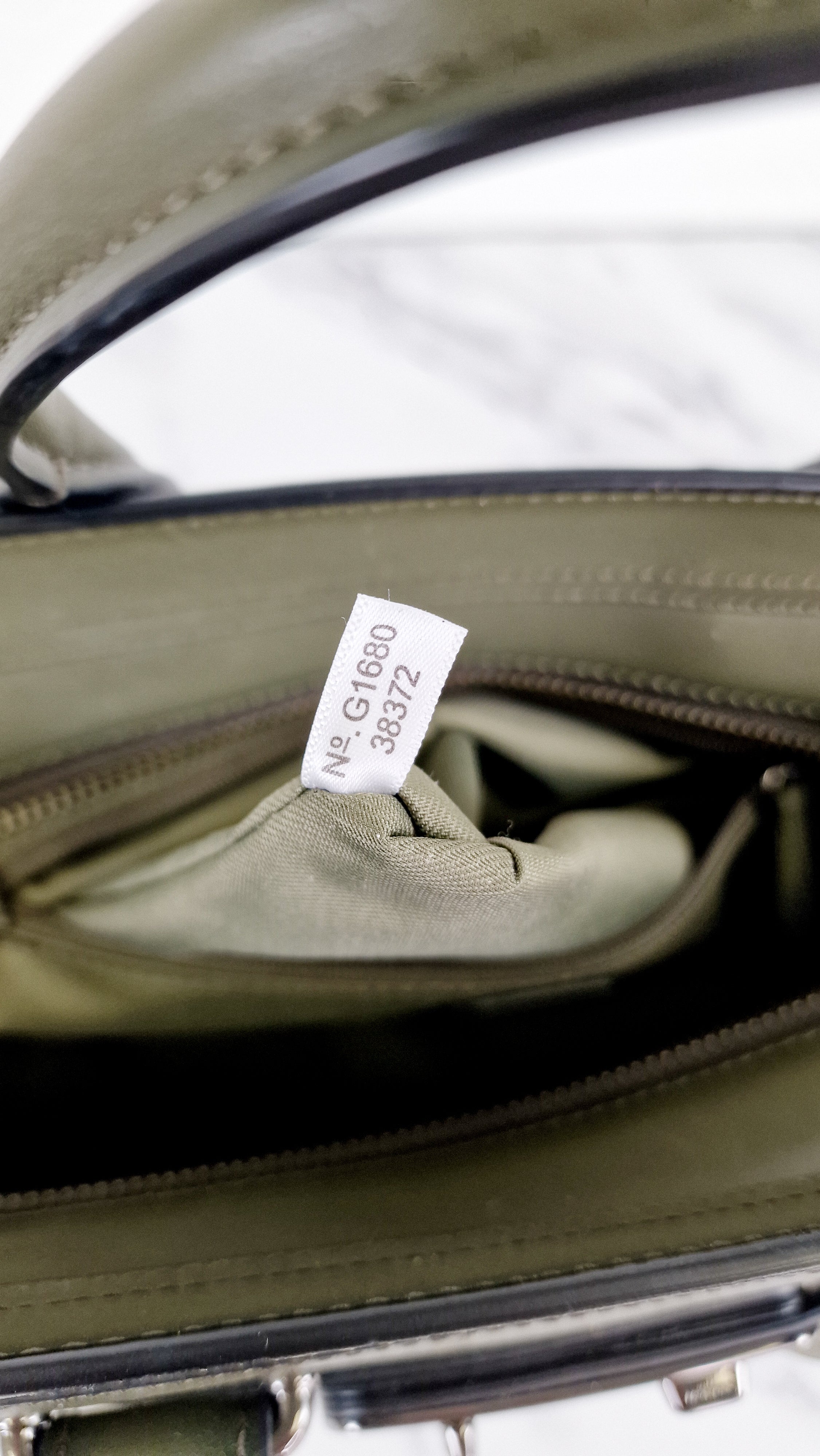 Coach Swagger 27 in Dark Green Burnished Leather - Handbag Shoulder Bag - Coach 38372 - Image 14