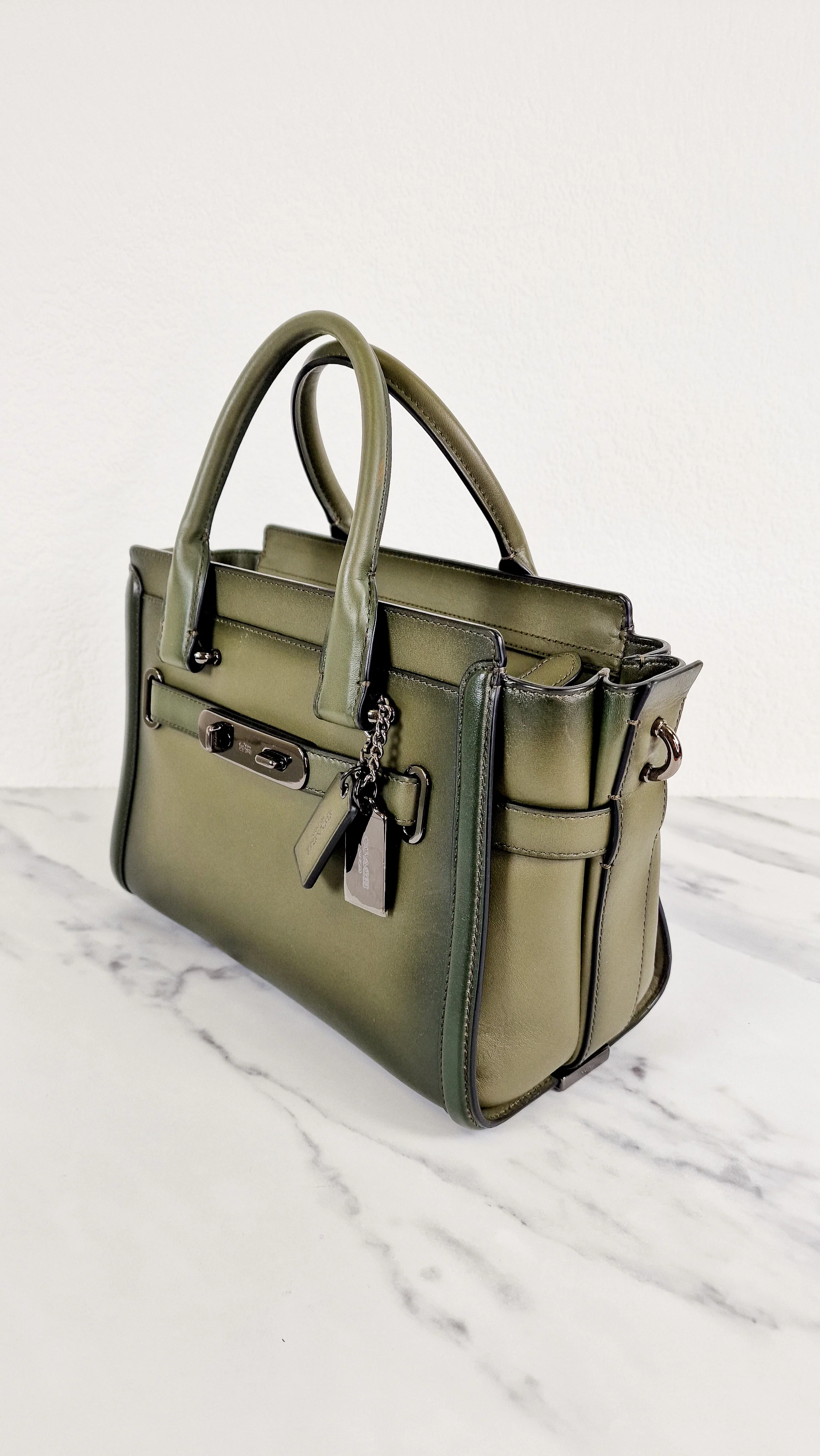 Coach Swagger 27 in Dark Green Burnished Leather - Handbag Shoulder Bag - Coach 38372 - Image 4