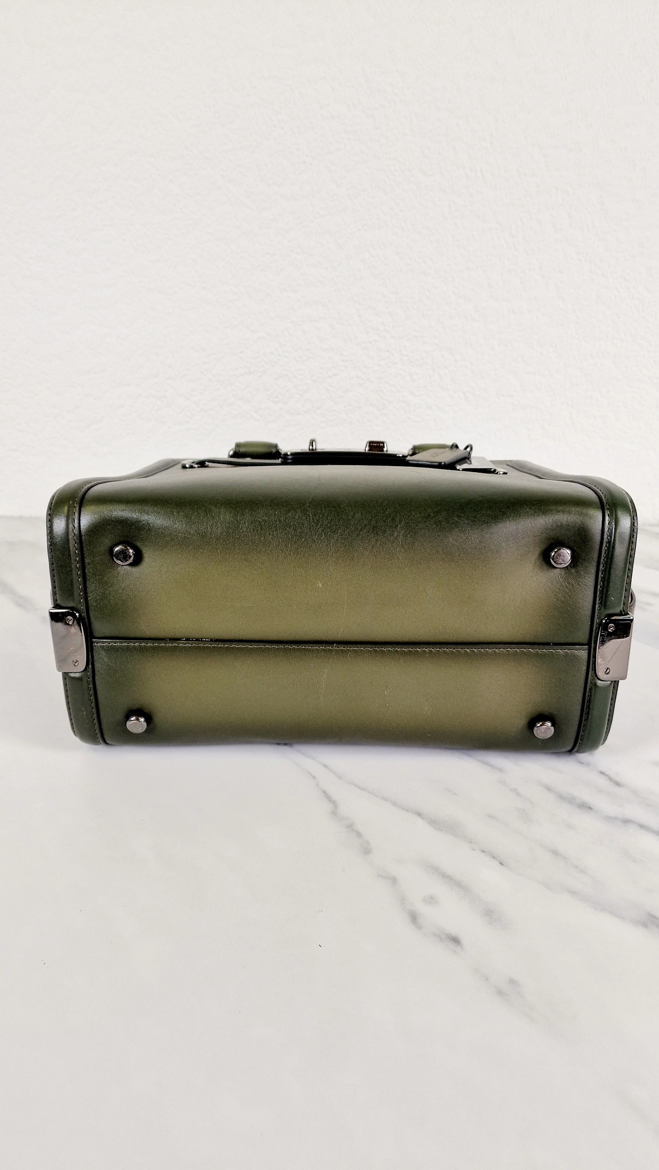 Coach Swagger 27 in Dark Green Burnished Leather - Handbag Shoulder Bag - Coach 38372 - Image 8