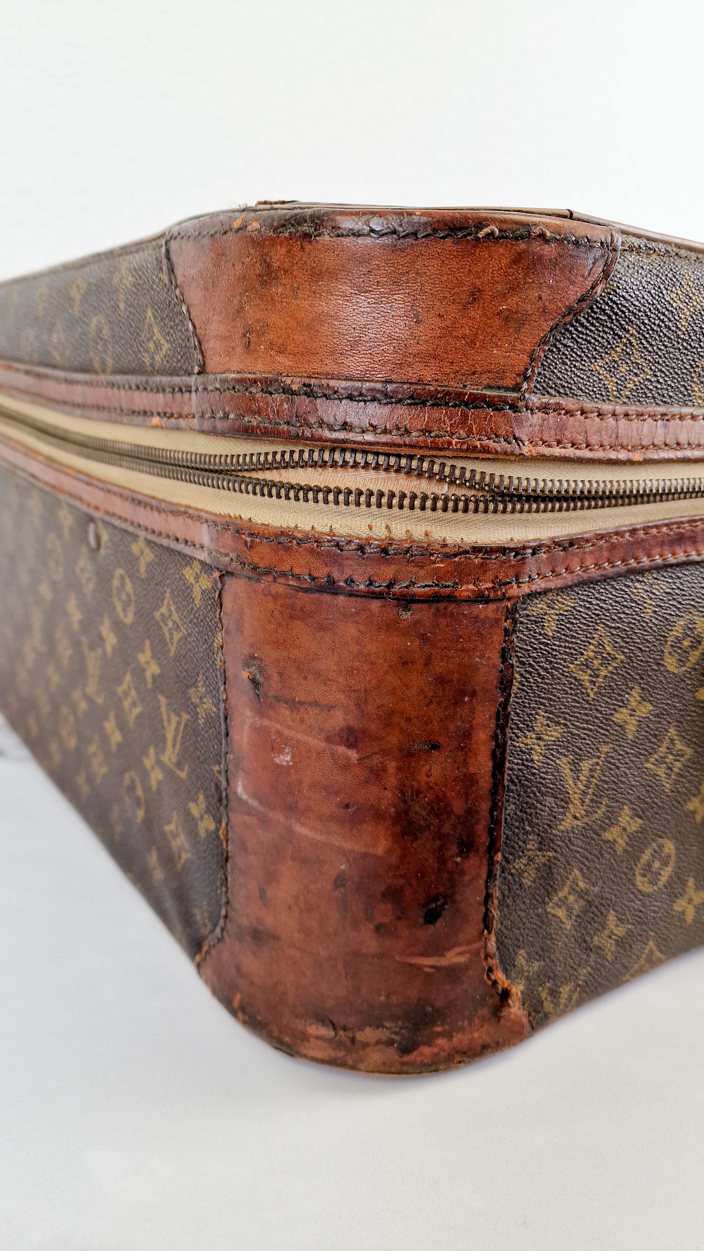Louis Vuitton Monogram Suitcases Vintage Luggage Set CELEBRITY OWNED Travel Set - Image 11