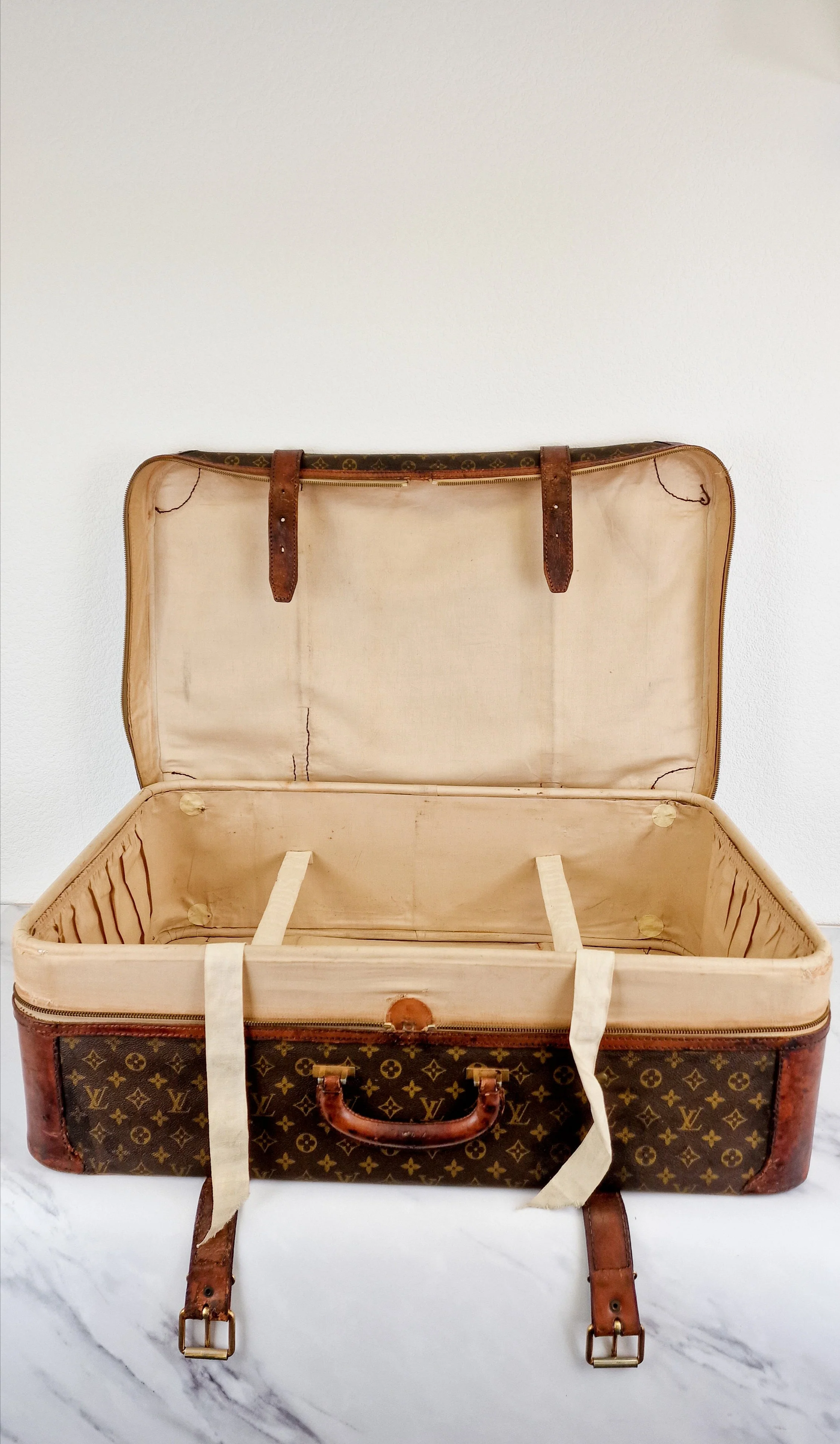 Louis Vuitton Monogram Suitcases Vintage Luggage Set CELEBRITY OWNED Travel Set - Image 27