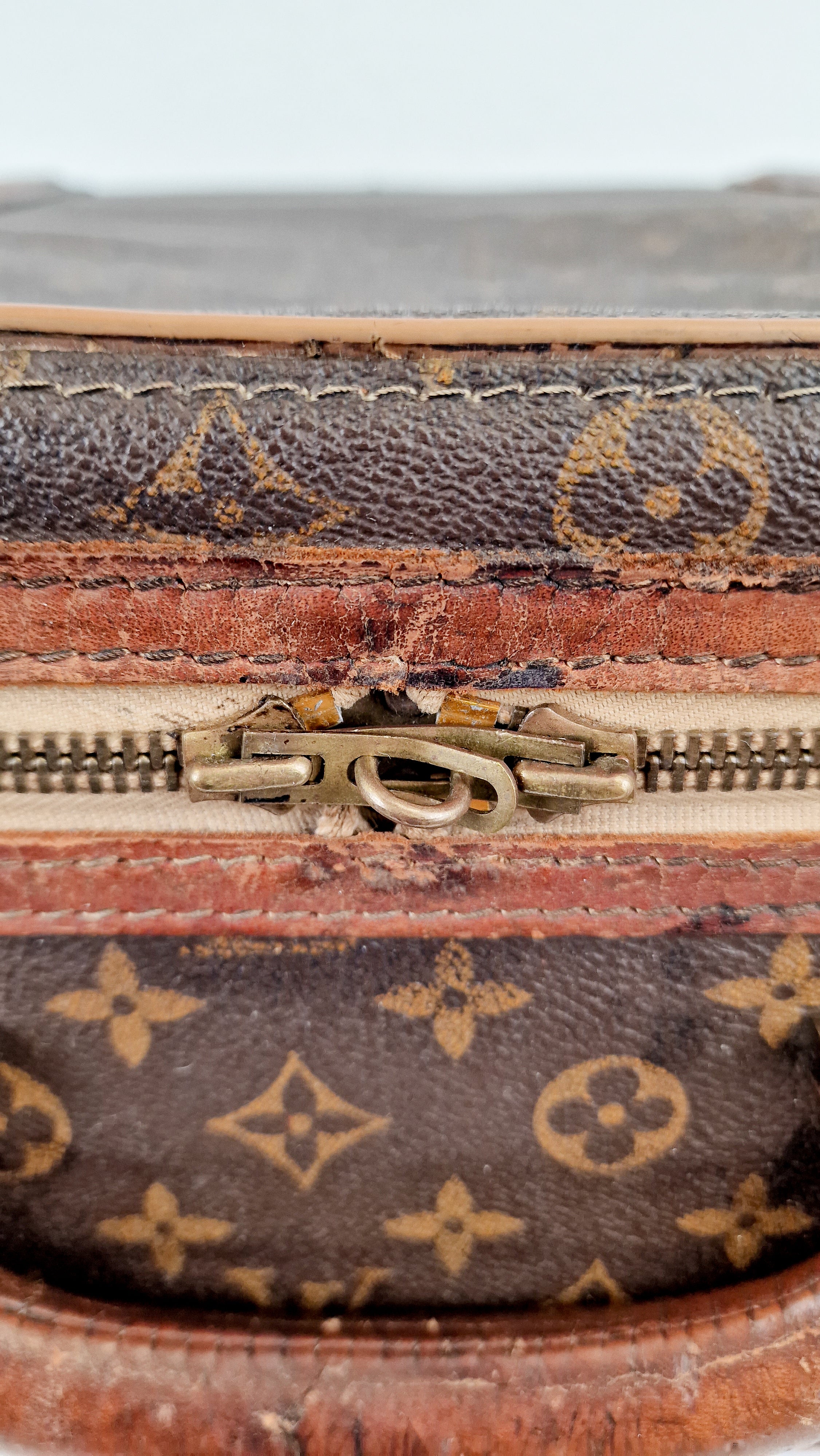 Louis Vuitton Monogram Suitcases Vintage Luggage Set CELEBRITY OWNED Travel Set - Image 66