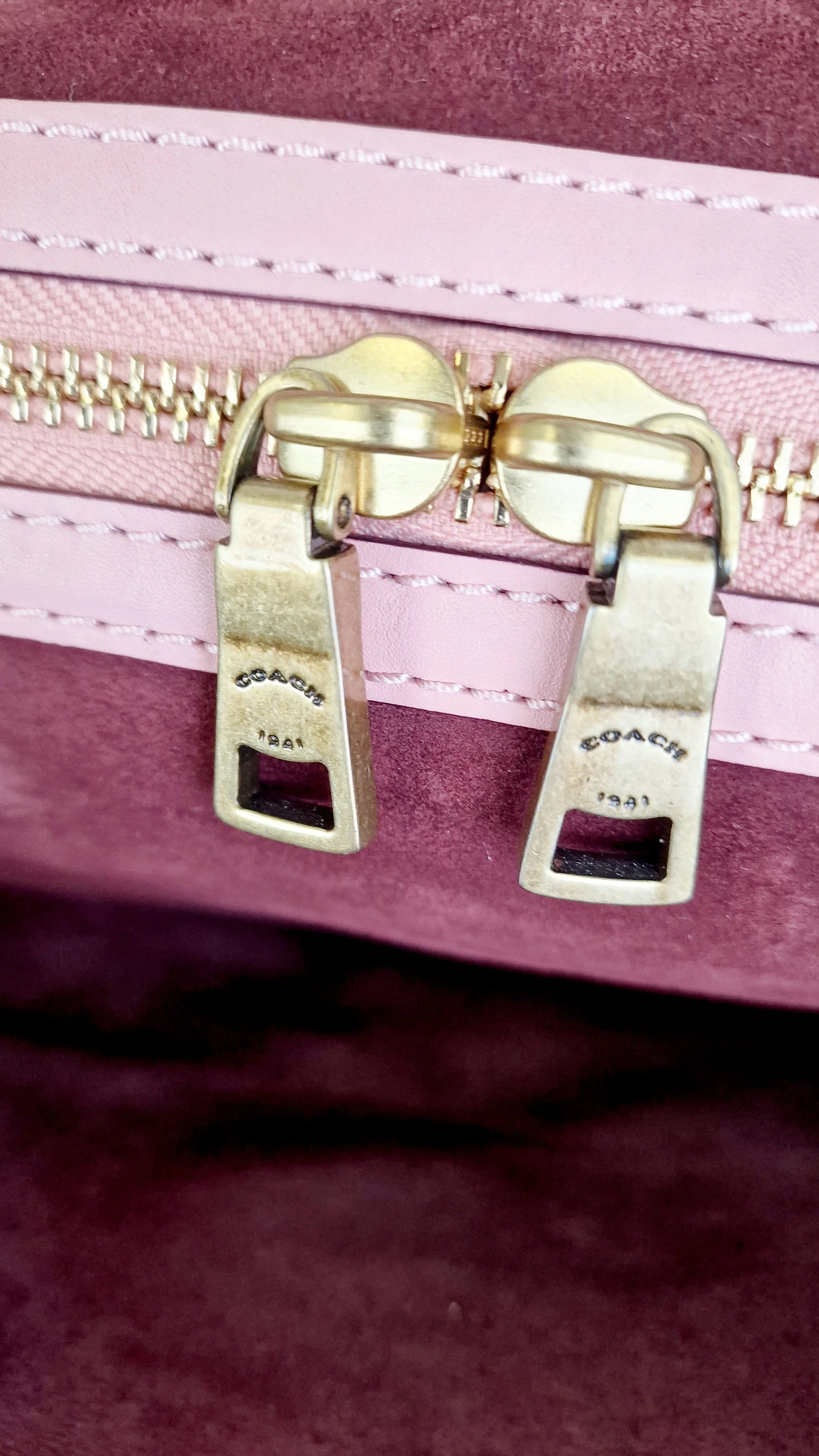 Coach 1941 Rogue 31 in Peony Pink With Snakeskin Tea Roses & Rivets - Handbag With Flowers - Coach 26890 - Image 15