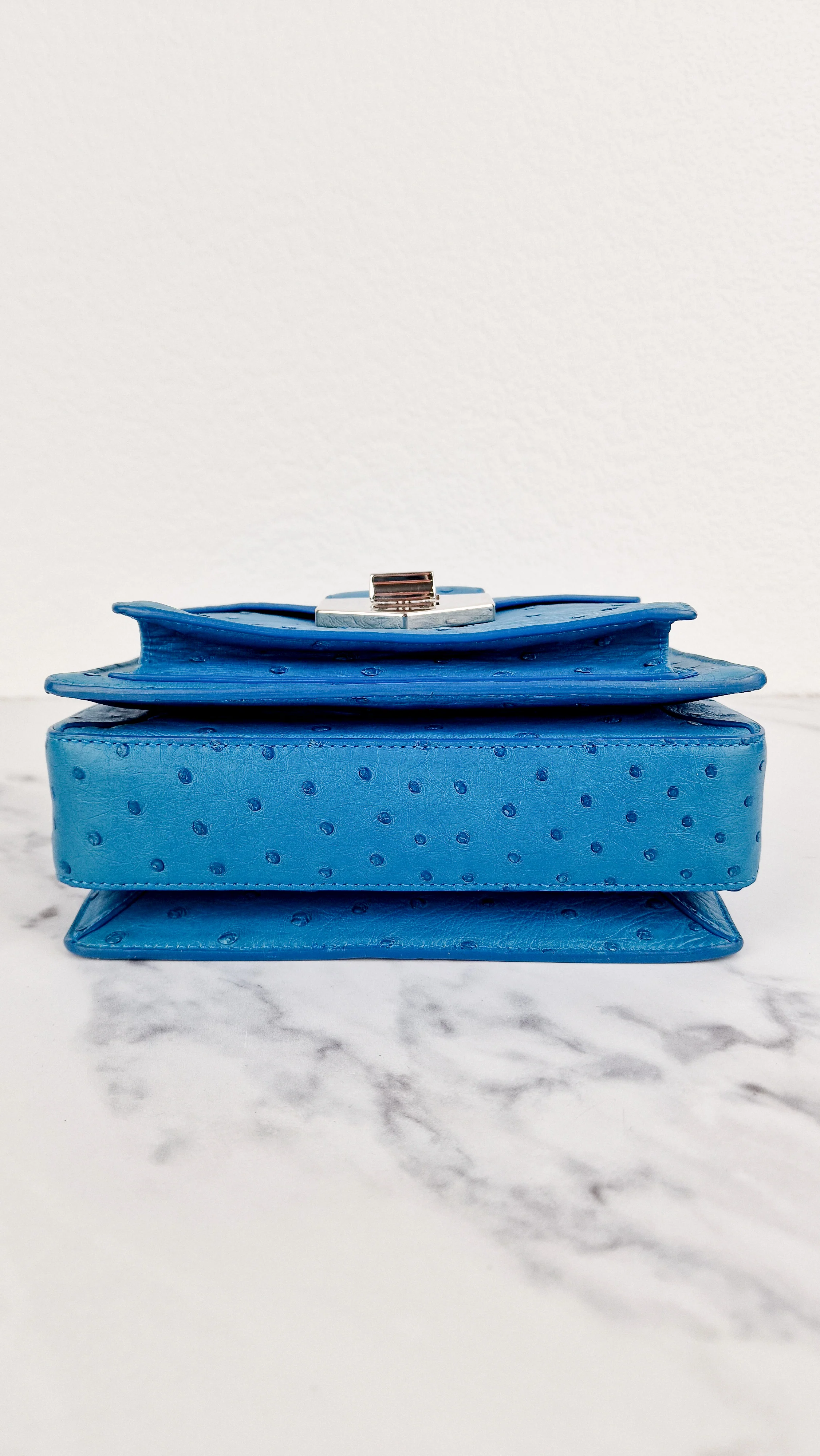 Prada Bag in Voyage Blue Ostrich Leather With Turnlock - RARE Handbag - Prada BN2708 Struzzo - Image 13