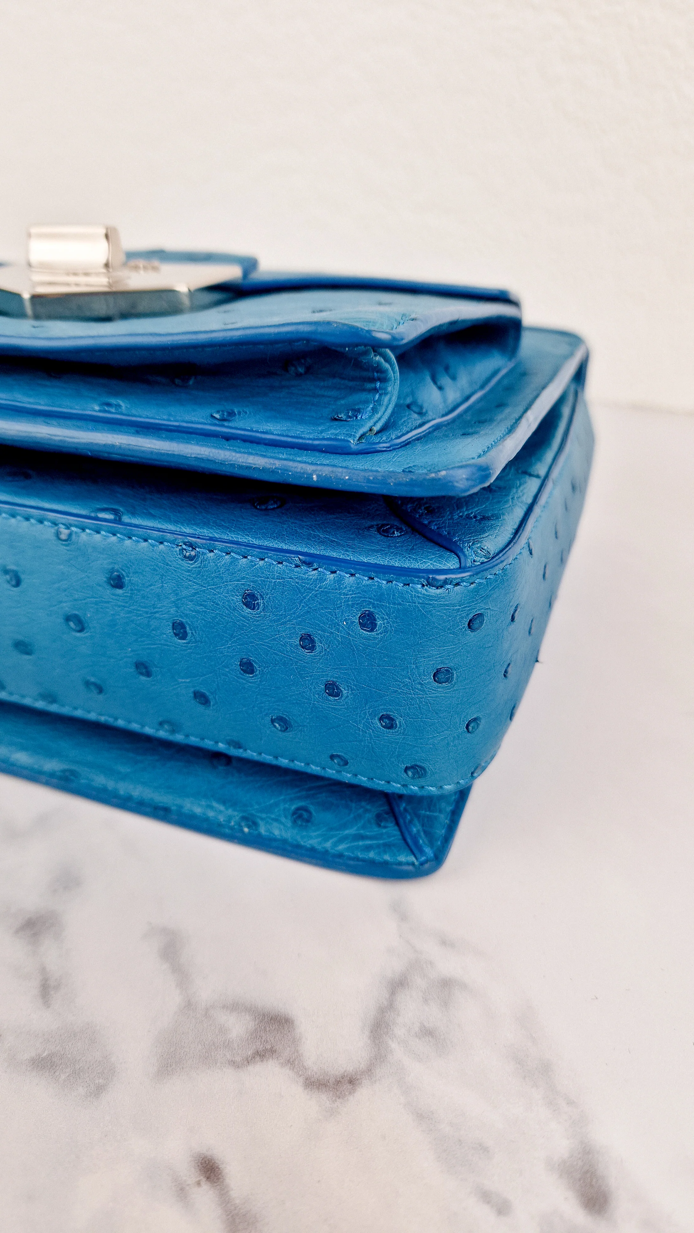 Prada Bag in Voyage Blue Ostrich Leather With Turnlock - RARE Handbag - Prada BN2708 Struzzo - Image 15