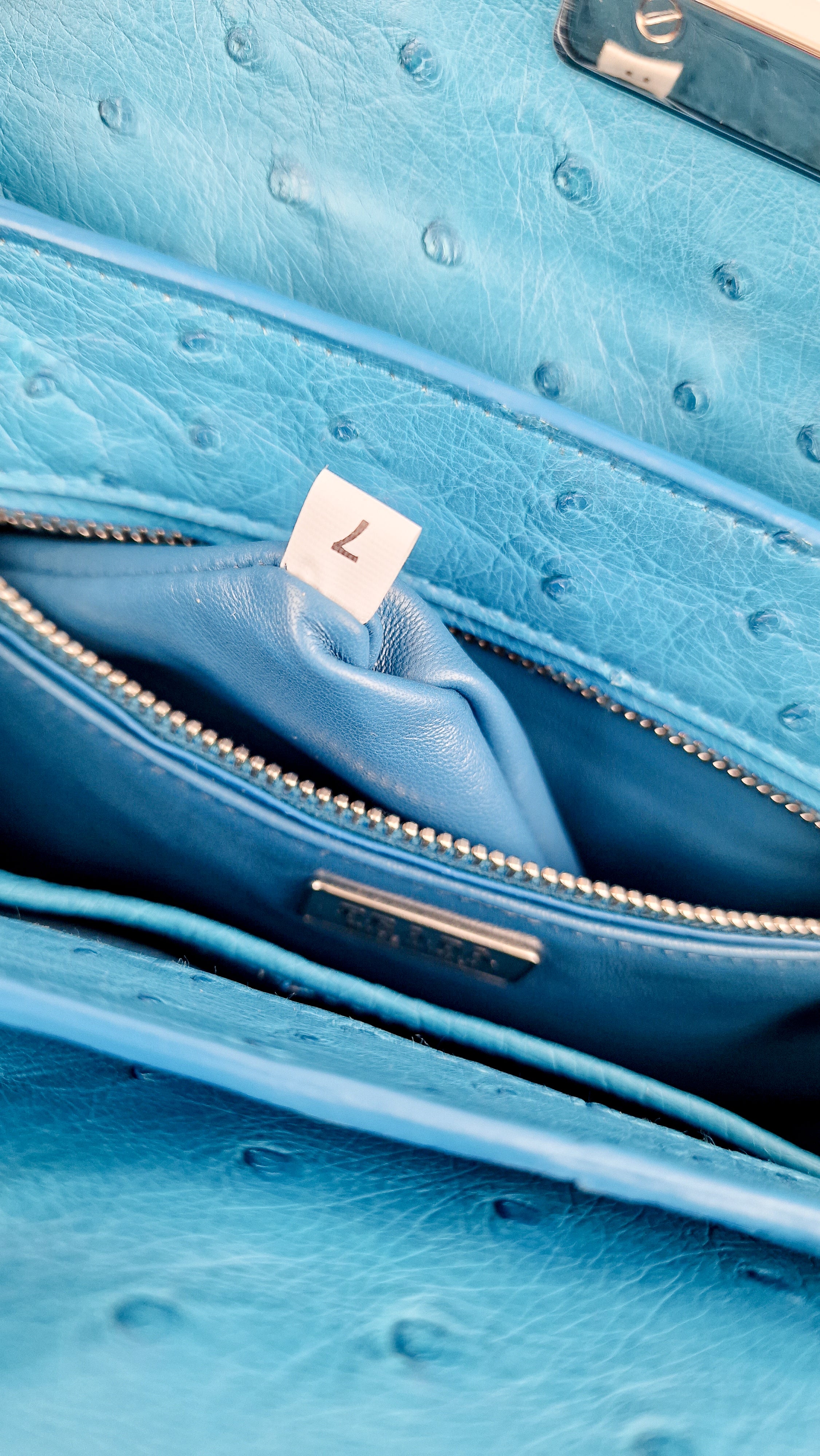 Prada Bag in Voyage Blue Ostrich Leather With Turnlock - RARE Handbag - Prada BN2708 Struzzo - Image 20