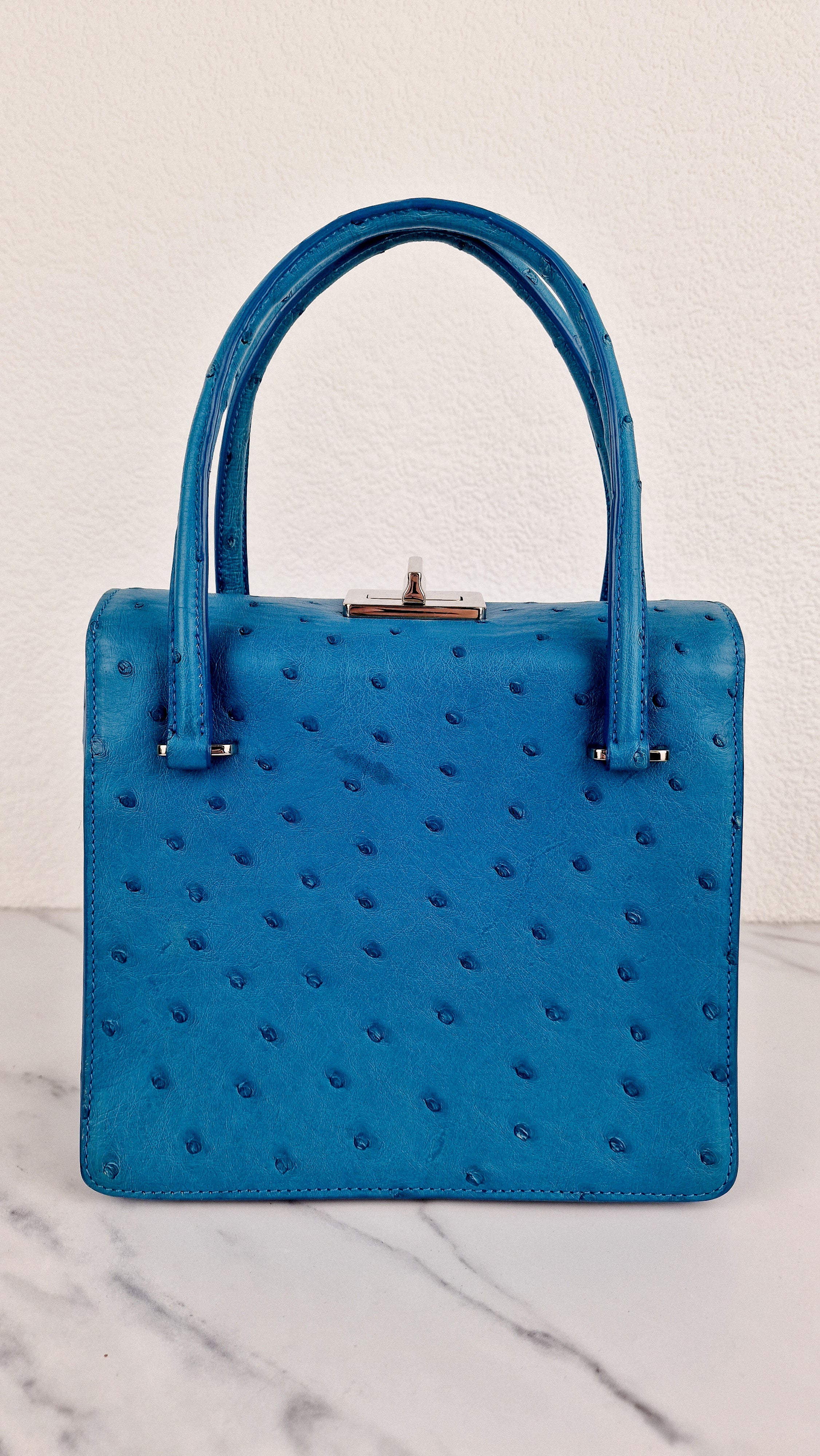 Prada Bag in Voyage Blue Ostrich Leather With Turnlock - RARE Handbag - Prada BN2708 Struzzo - Image 7
