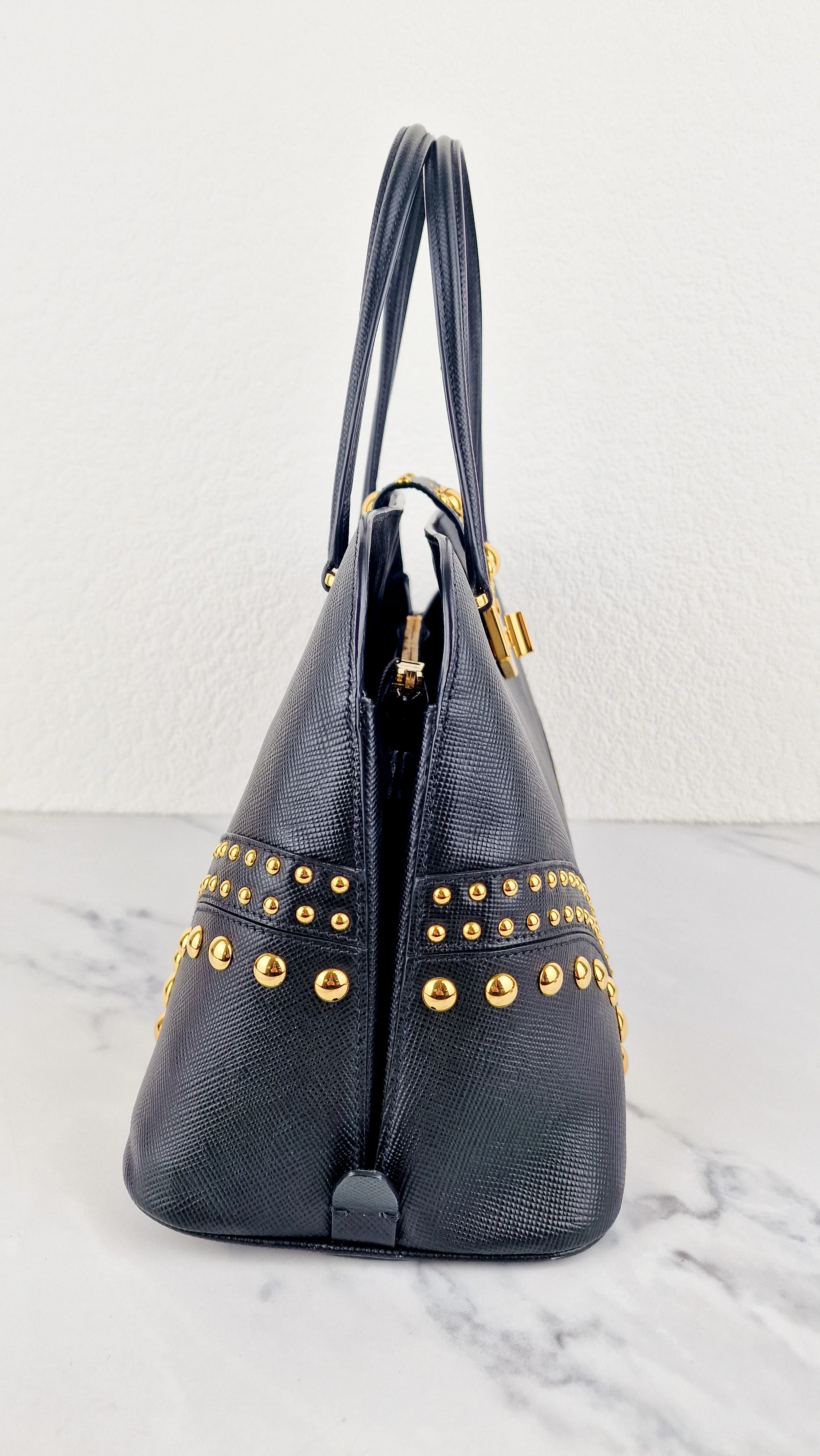 Prada Saffiano Cuir Handbag in Black Leather with Gold Studs - Handbag Prada BN2753 - Image 10