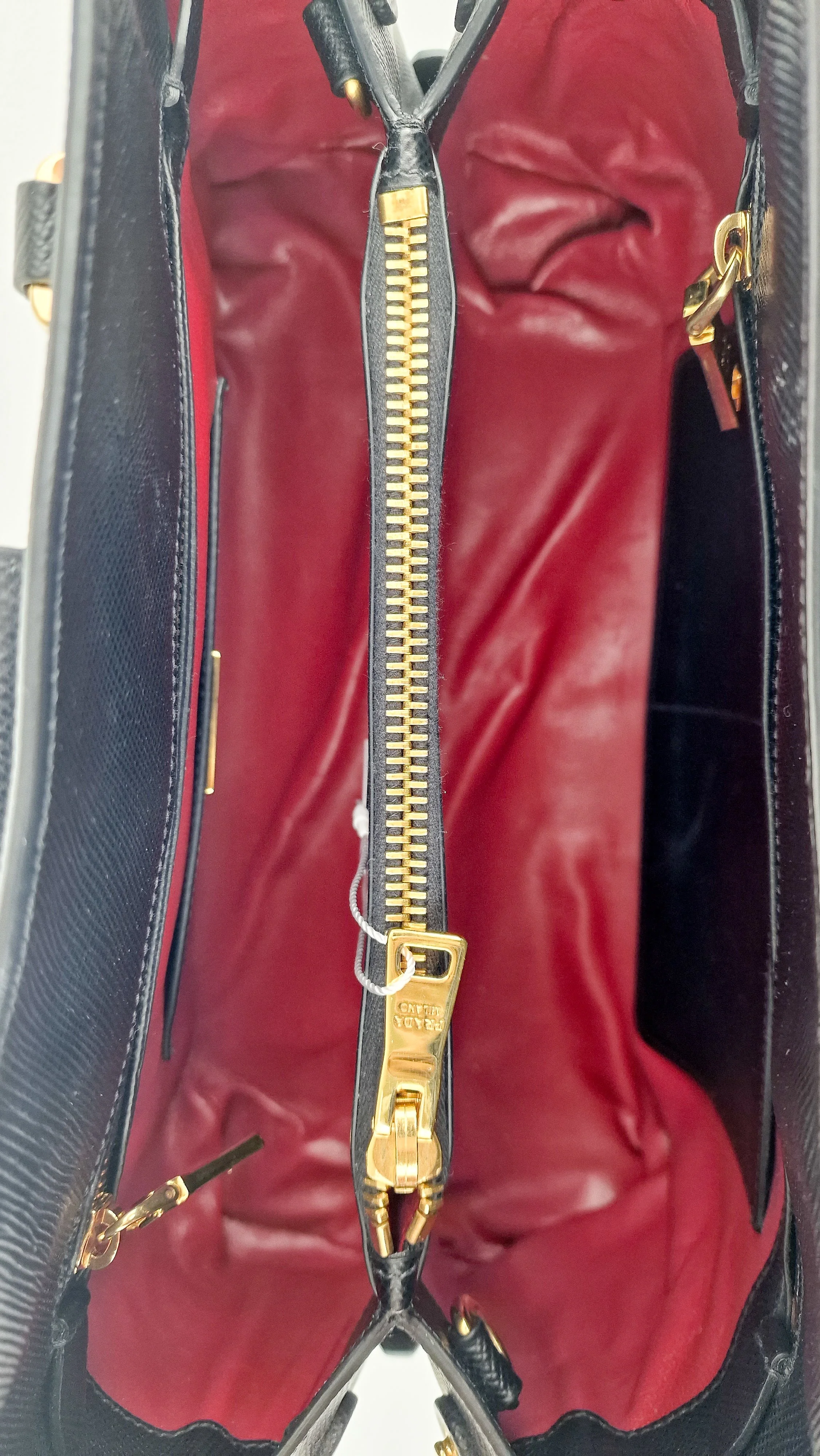 Prada Saffiano Cuir Handbag in Black Leather with Gold Studs - Handbag Prada BN2753 - Image 12