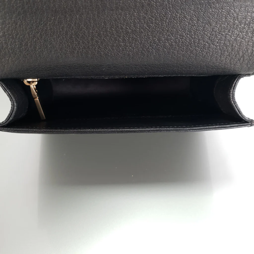 Rare Versace Tribute Medusa Crossbody bag in Cervo Leather with Colorblock Strap - Image 11