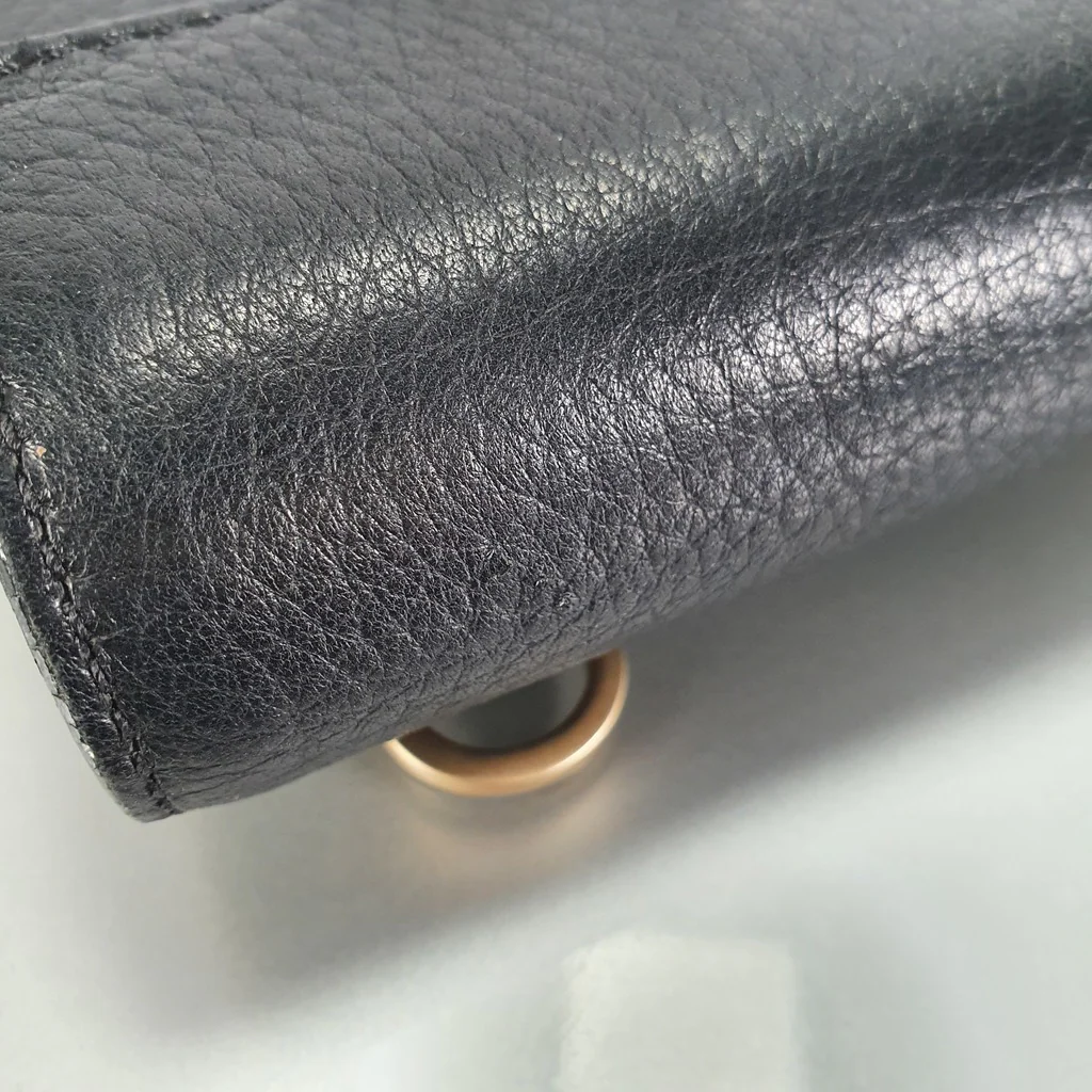 Rare Versace Tribute Medusa Crossbody bag in Cervo Leather with Colorblock Strap - Image 13