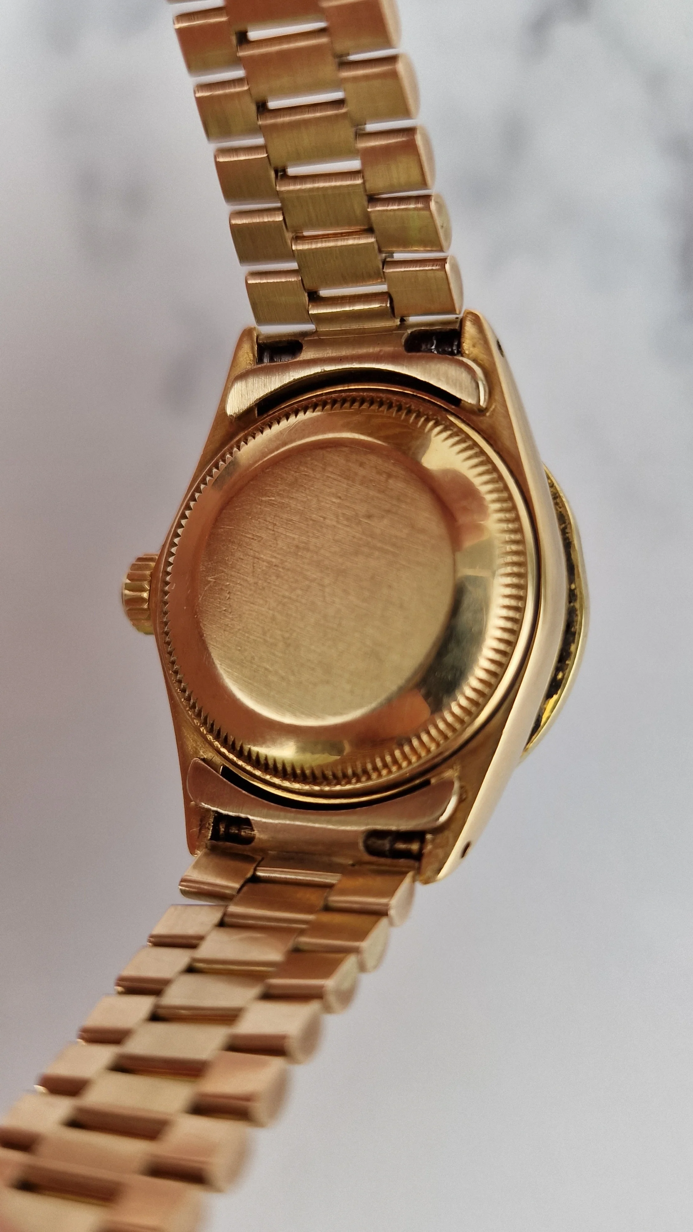 Rolex 18k Yellow Gold 26mm Lady President Datejust Diamond Bezel Tahitian MOP Diamond Dial Automatic Movement Mother of Pearl Watch - Rolex 6917 - Image 12