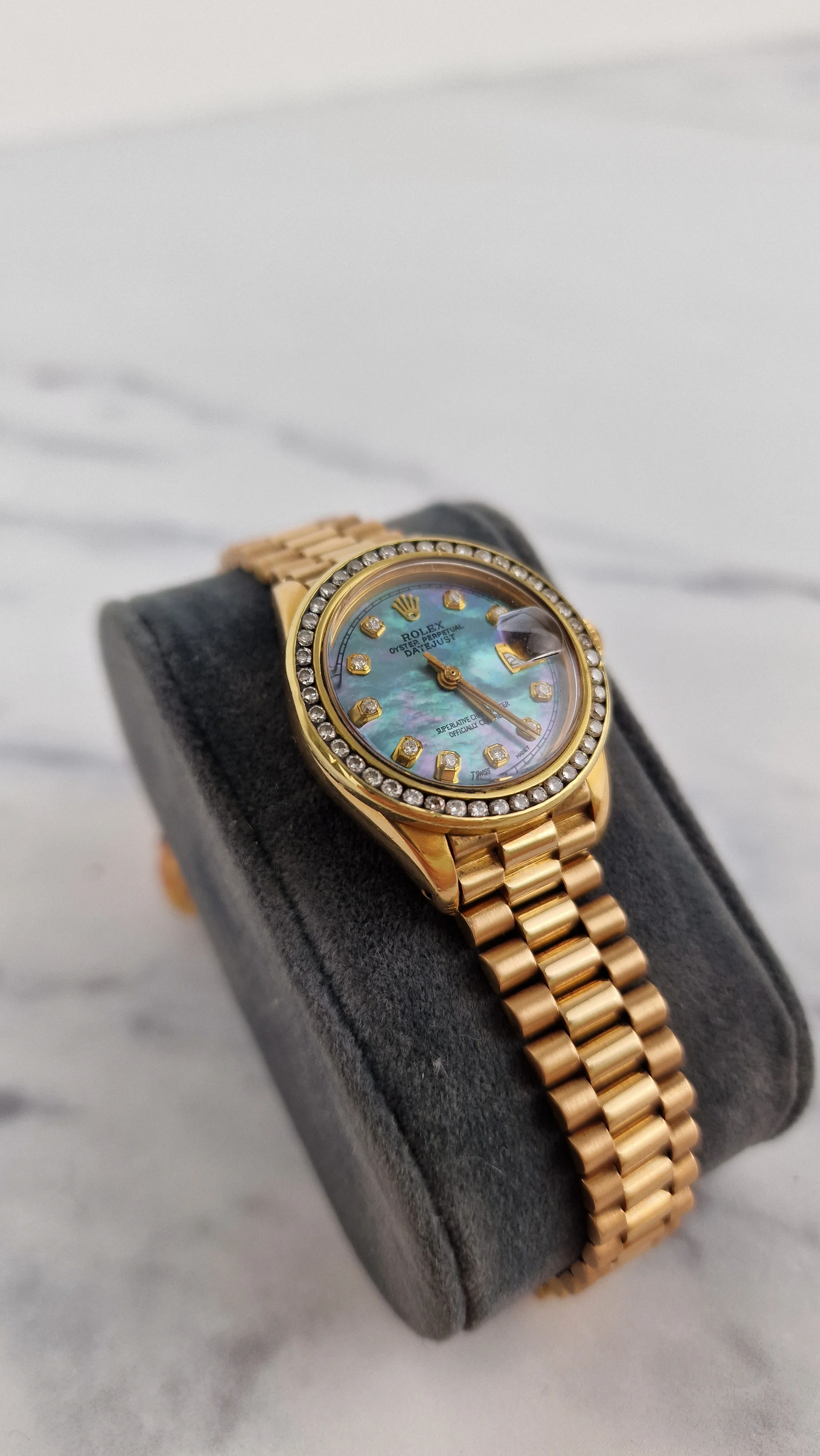 Rolex 18k Yellow Gold 26mm Lady President Datejust Diamond Bezel Tahitian MOP Diamond Dial Automatic Movement Mother of Pearl Watch - Rolex 6917 - Image 5