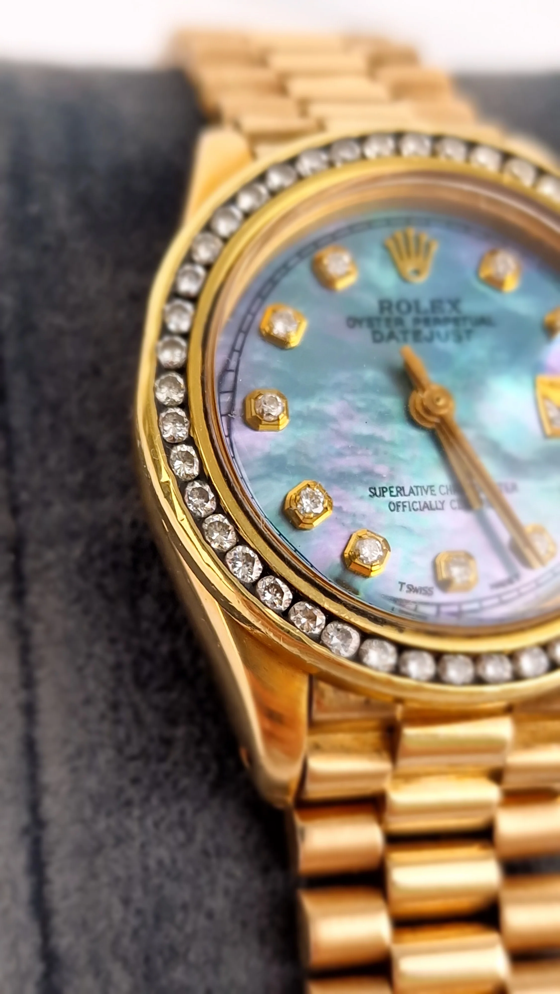 Rolex 18k Yellow Gold 26mm Lady President Datejust Diamond Bezel Tahitian MOP Diamond Dial Automatic Movement Mother of Pearl Watch - Rolex 6917 - Image 7