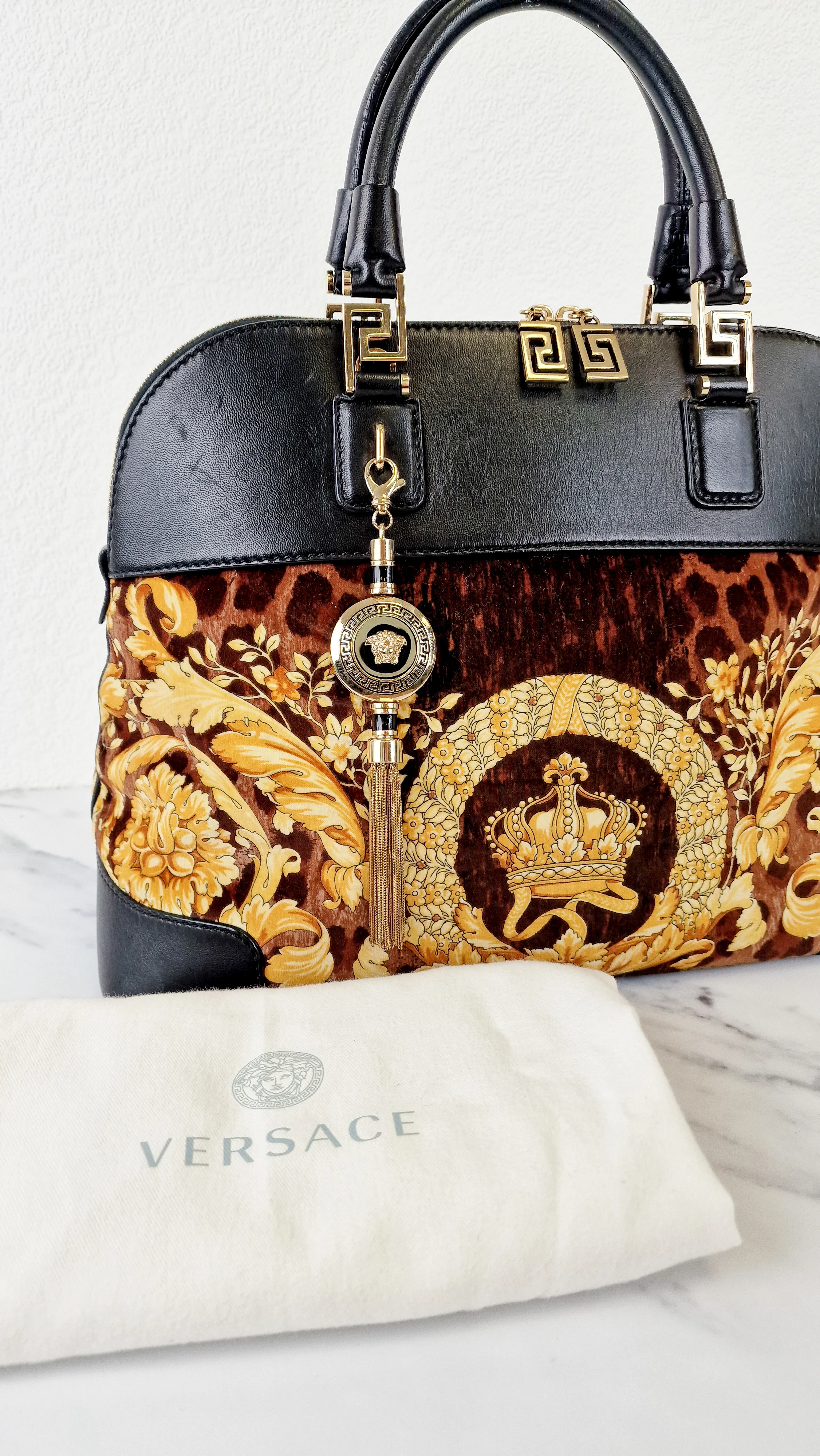 RARE Versace Vanitas Athena Bag with Leopard Baroque Velour Velvet Crown Print - Handbag with Black Smooth Leather and Medusa Tassel charm in Gold - Image 23